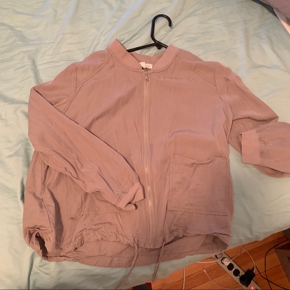 Light weight grey bombed jacket